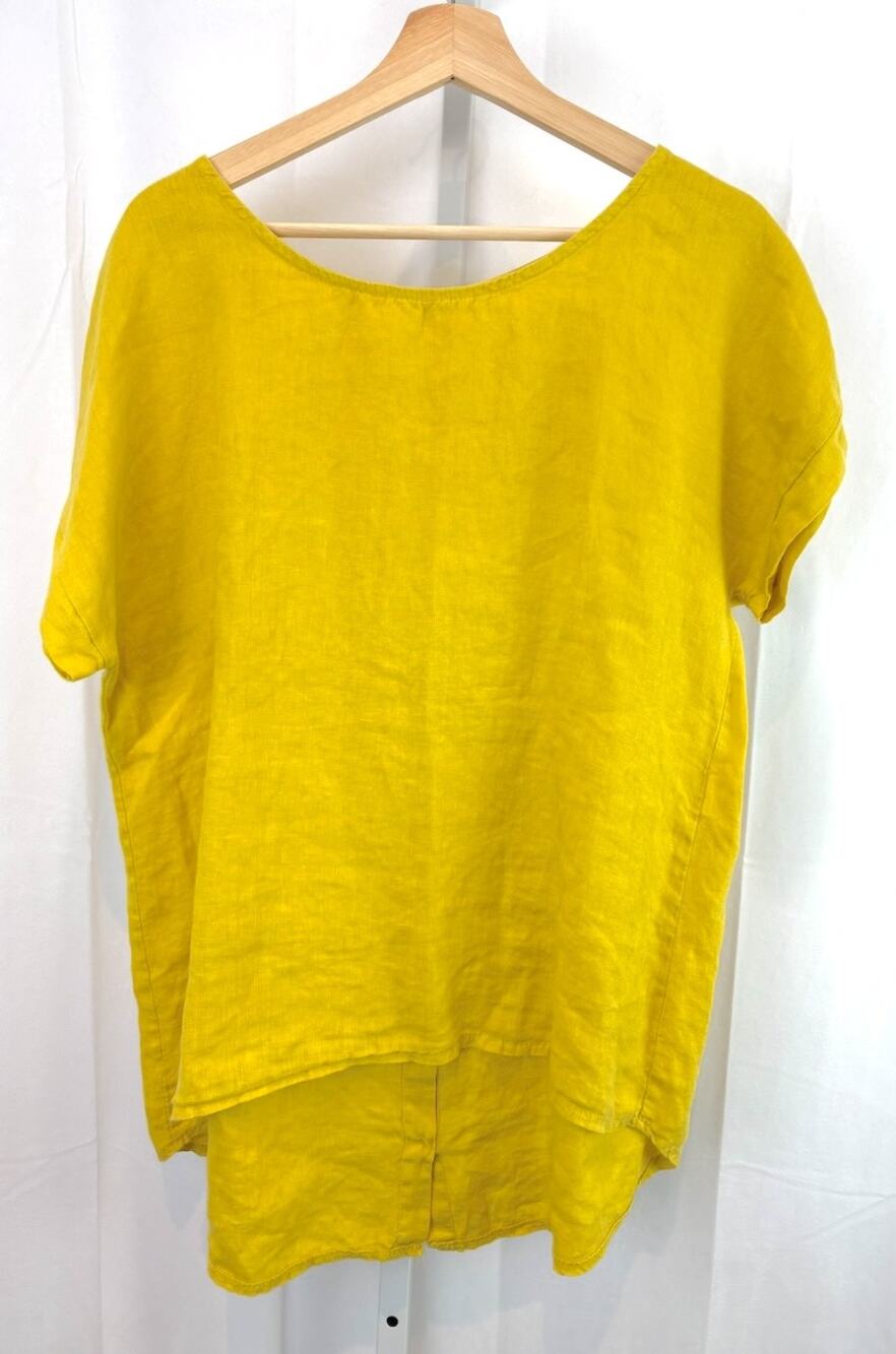 TERZO MILLENNIO Size M Italy Linen Short Sleeve Top Hi Low Button Back Yellow